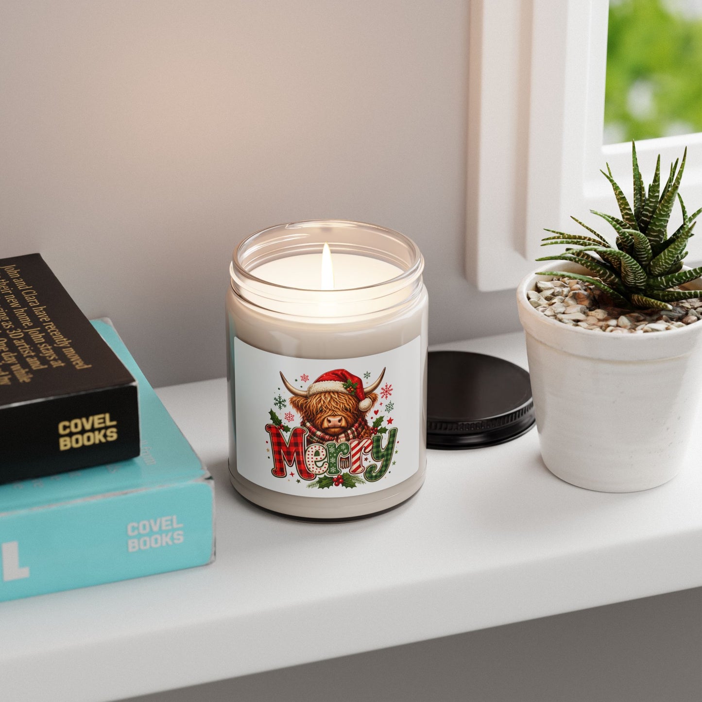 Merry Highland Cow Christmas Soy Candle — 9oz Scented Holiday Jar