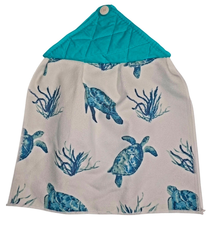 Hanging kitchen hand towel