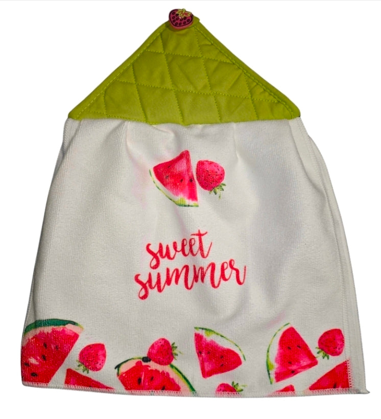 Hanging kitchen hand towel