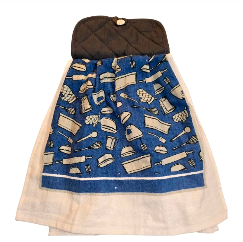 Hanging kitchen hand towel